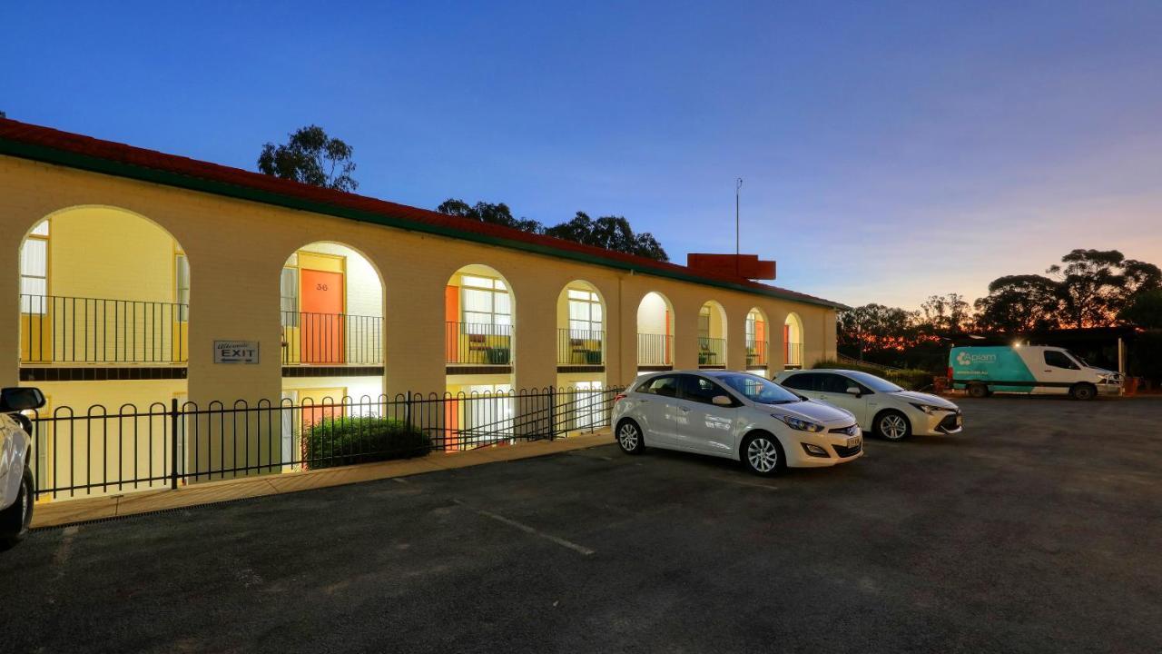 Bishops Lodge Narrandera Exteriér fotografie